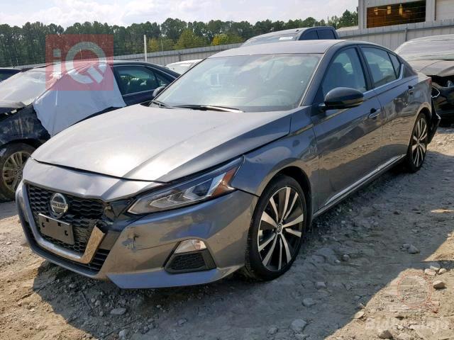 نيسان ألتيما